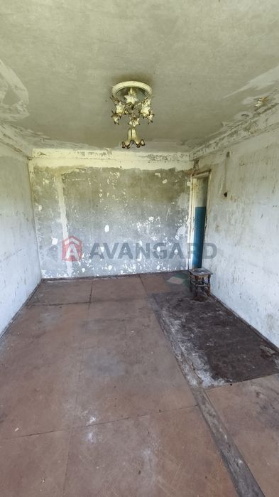 Продам 1 кімнатну квартиру центр смт Кринички