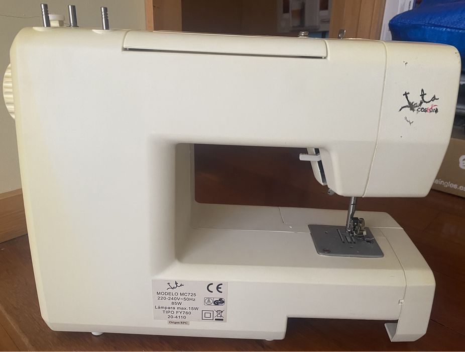 Máquina de costura JATA Seleccion 745