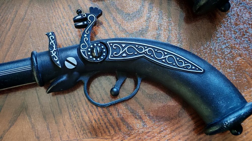 Сувенирные пистолеты, пистоли «XVIII век» СССР, макеты (пара)