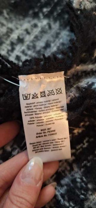 Duży miękki szal „koc” | kratka biało-czarna | nowy