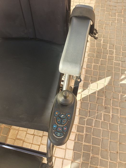 Cadeira de rodas eléctrica