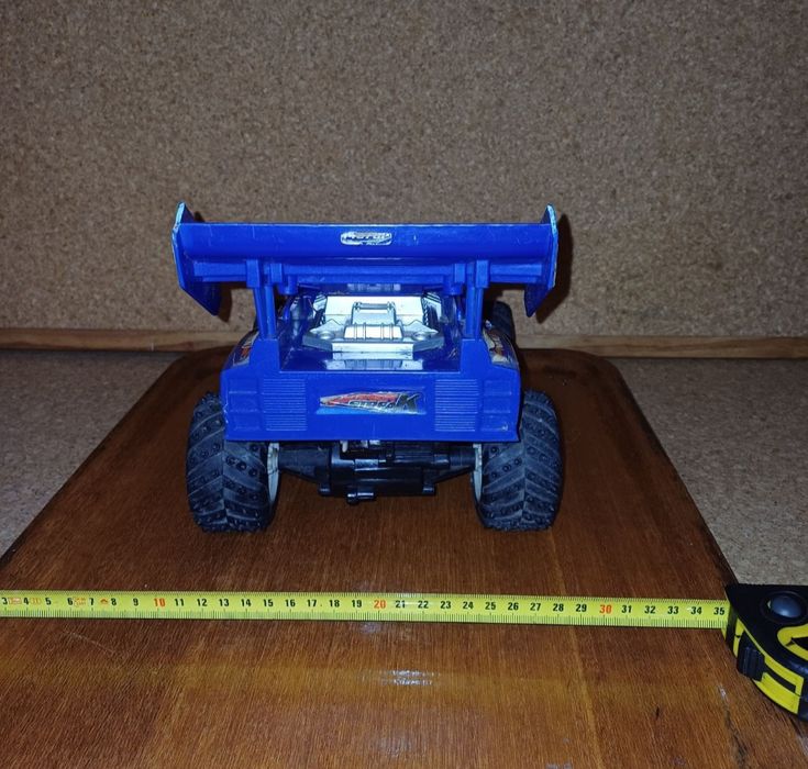 Carro/jipe Nikko. Ler descrição. 
Cerca de 35 cm.