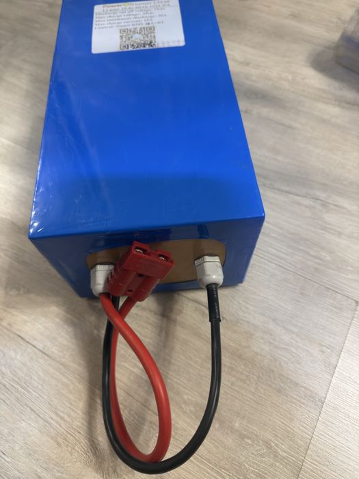 Продам батарею з окремим зарядним li-ion 24 вольт 60 ампер (1524Wh)