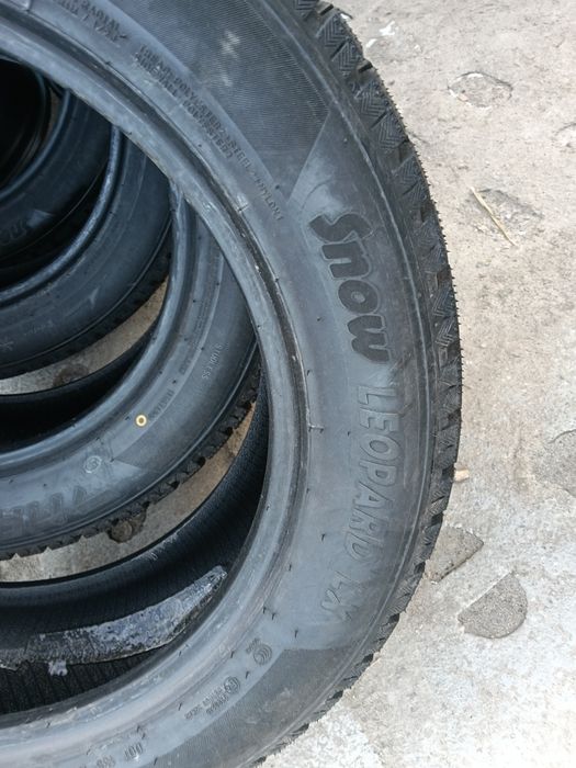 Nowe demo opony zimowe 235/55/18 Mazzini 4 sztuki 25r