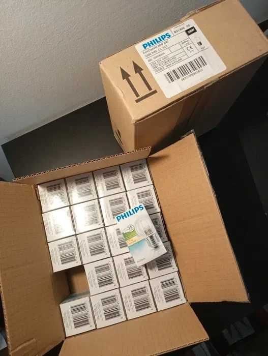 2 caixas de lampadas Philips Ecoclassic 28W (20 unidades - 40 lampadas)*