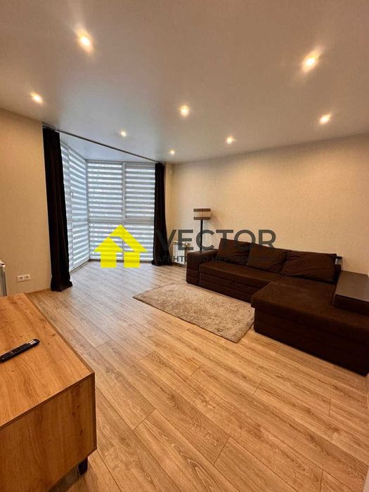 Однокімнатна в новобудові. Центральна частина міста!  Меблі+Техніка