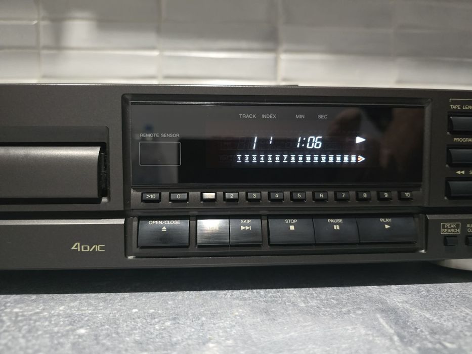 Technics CD SL-PG420A + pilot