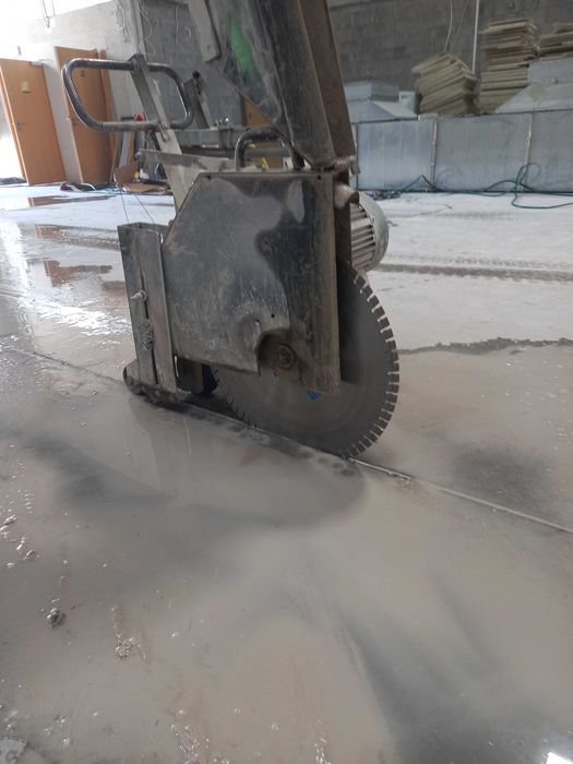 Cięcie posadzek ,cięcie beton , duża głekość  wiercenie