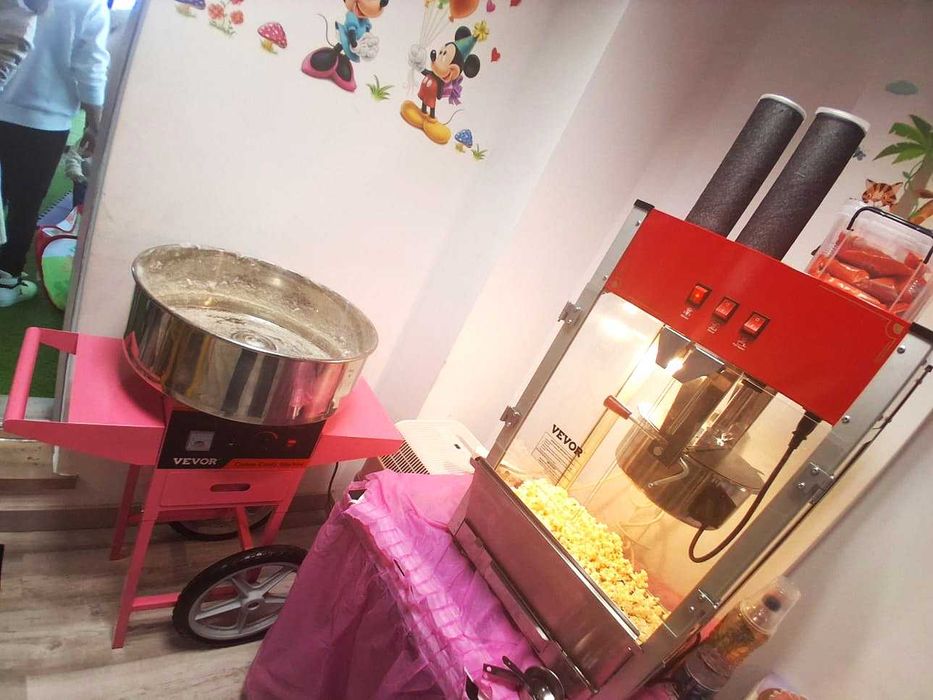Algodão Doce + Pipoca + trampolim para uma festa completa
