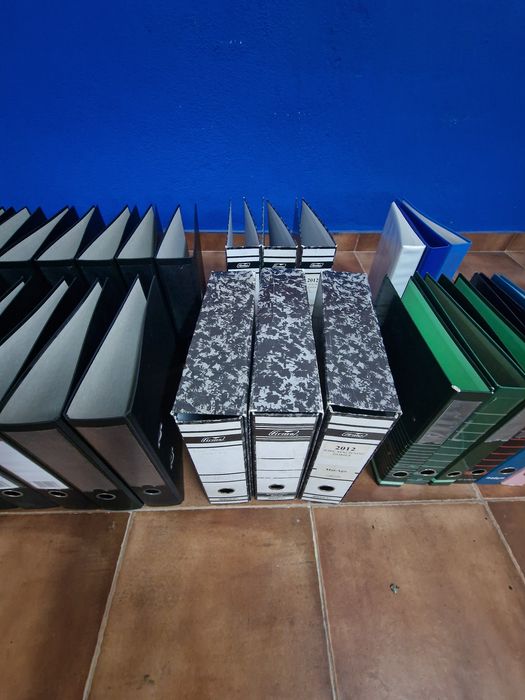 Dossiês/Dossier/Arquivadores/Pastas - Usadas (lote de 55 Un)