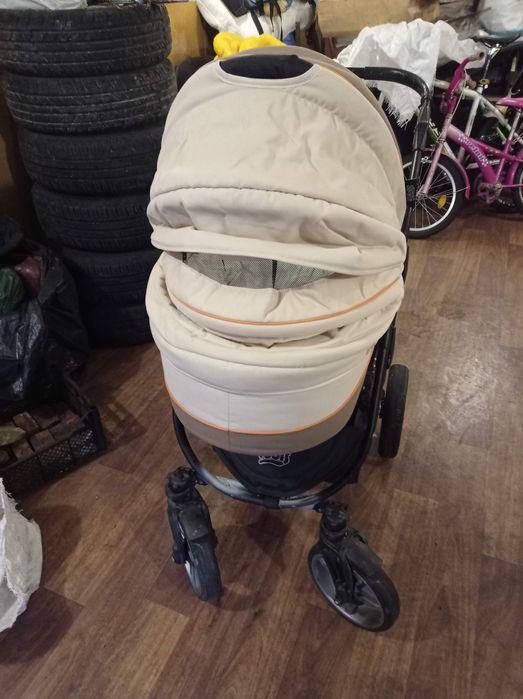 Детская коляска.