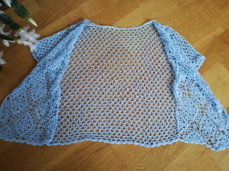 Zamienie/sprzedam Narzutka ażurowa szydelkowana błękitna