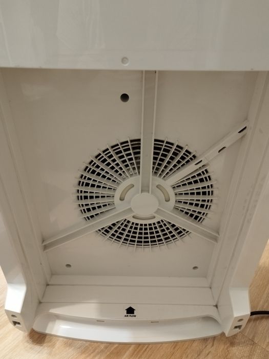 Oczyszcza  powietrza Elektrolux EAP300