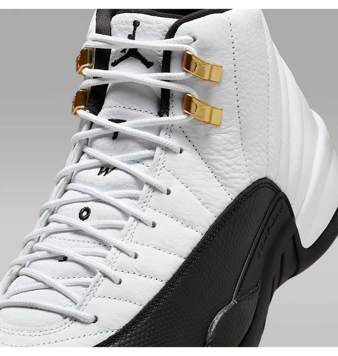 靴 AirJordan12 taxi US9 jordan 12 taxi - купить кроссовки мужские - Цена на OLX.ua