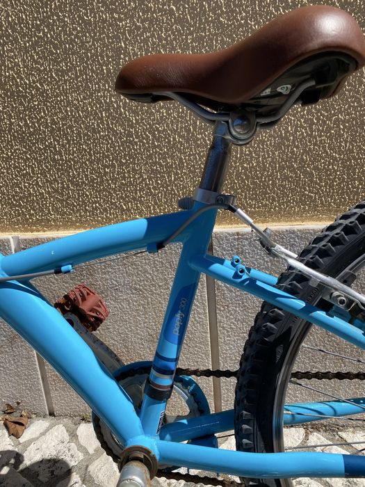 bicicleta b-twin azul