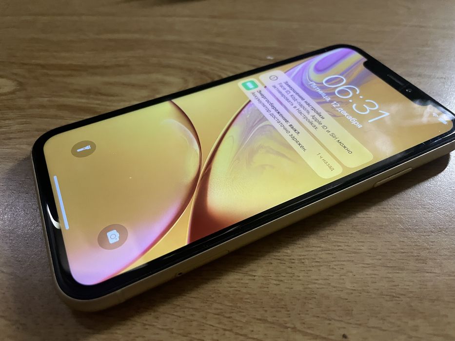 iPhone XR 64 ГБ. Отличное состояние