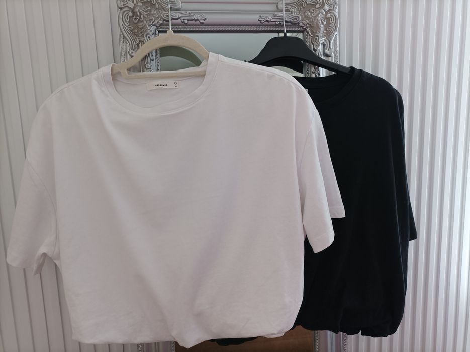 T-shirt damski ze ściągaczem 2 sztuki Basic firmy Reserved rozmiar M 100% bawełna kolor biały i czarny