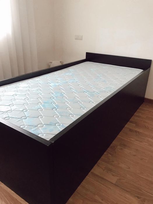 Vendo Cama de solteiro que faz outra cama 2 em 1