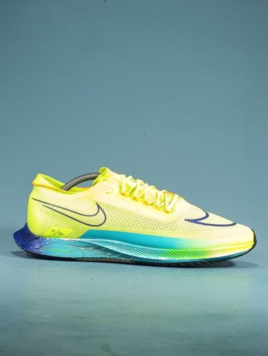 Кросівки Nike ZoomX Streakfly