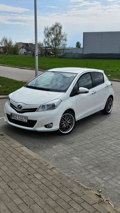 Toyota Yaris Automat, skóry, kamera