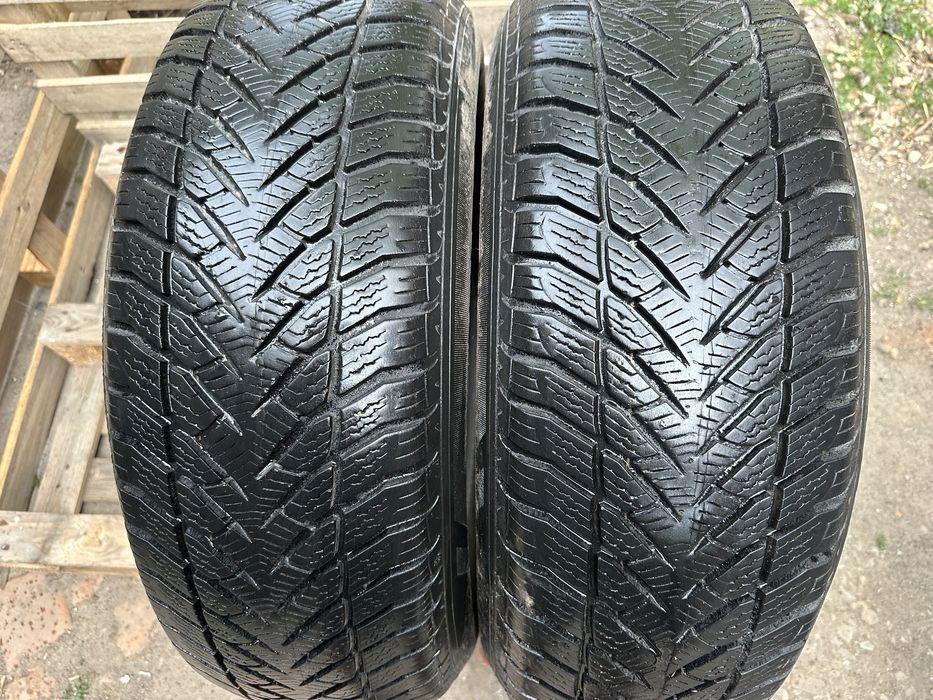 Шини зима 235/70 R16 Goodyear резина на джип склад база