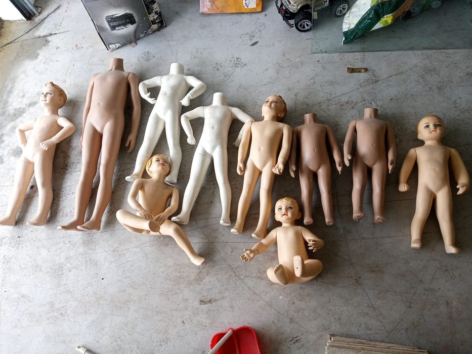 #Liquidação Recheio loja Prateleiras / Manequins / alarmes