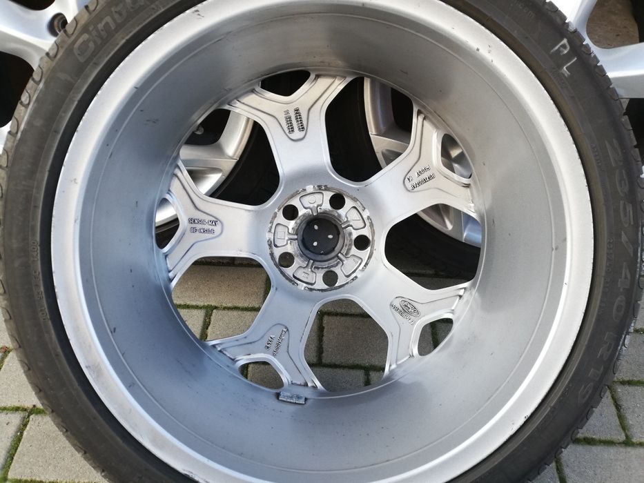 Komplet felg z oponami letnimi 19" oryginał Ford.