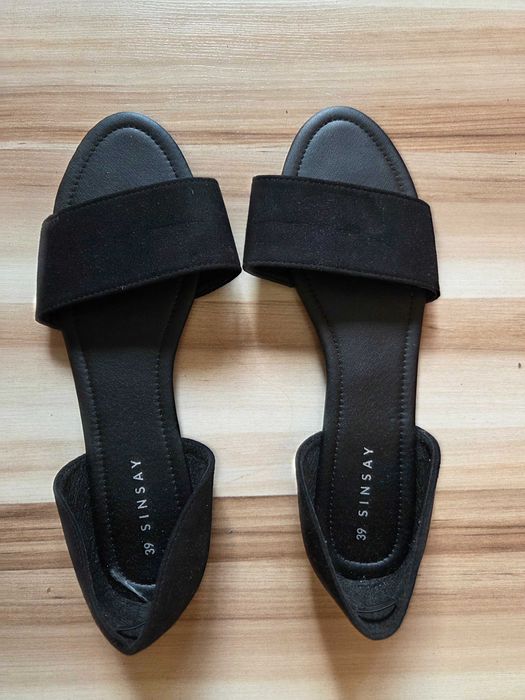 Letnie sandałki Sinsay czarne
