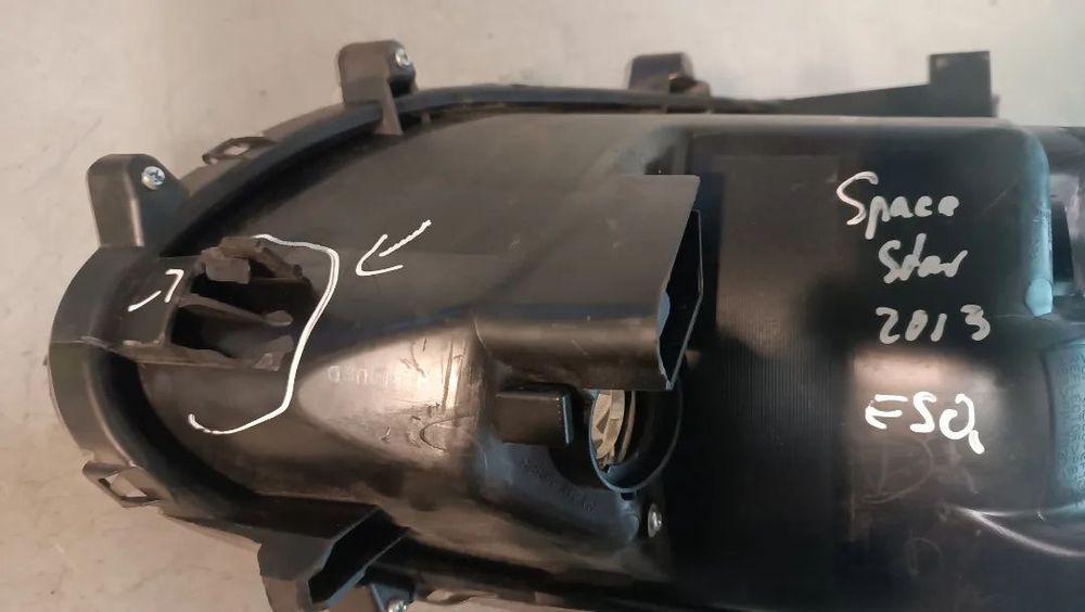 ÓTICA / FAROL MITSUBISHI SPACE STAR 2012 - 2019