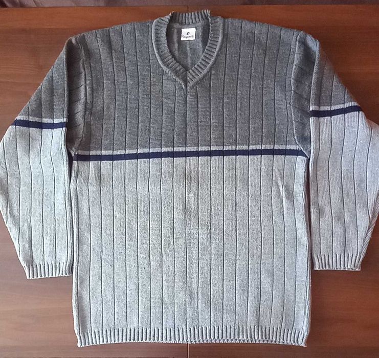 Sweter męski   .