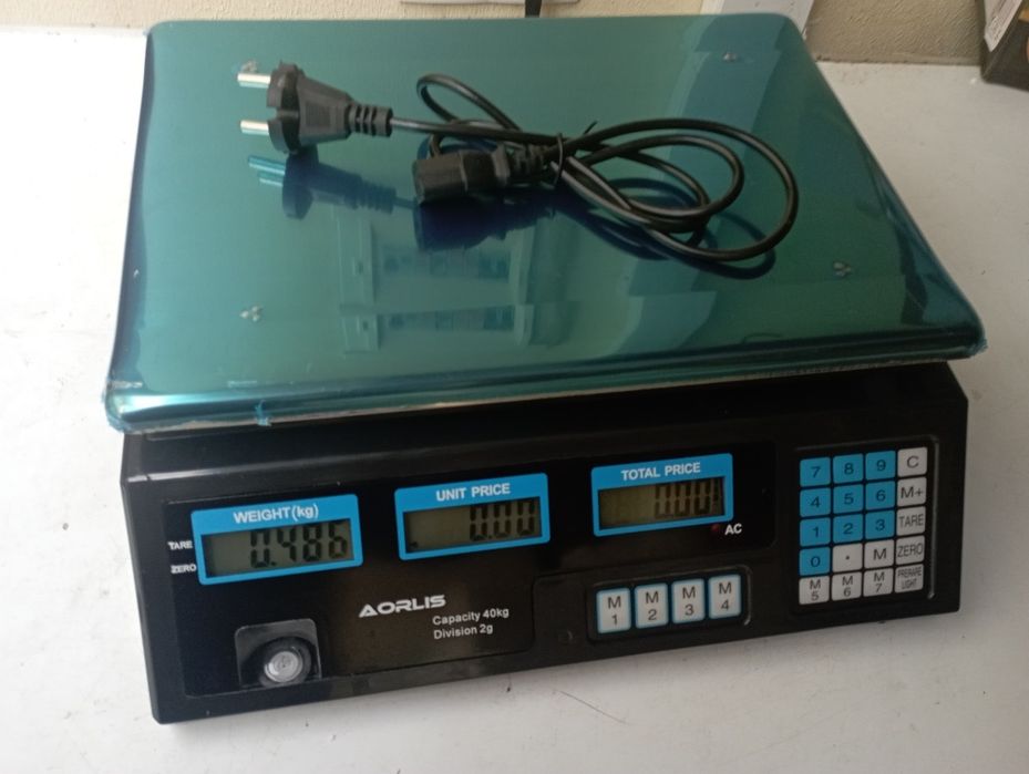 Balança pesa 40 kg