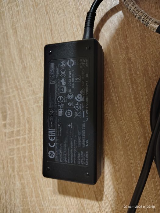 Продам зарядку для ноутбука HP 45 w