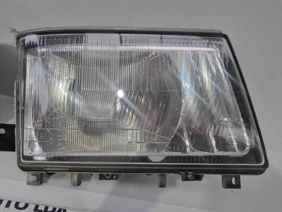 Otica farol esquerdo e direito Mitsubishi Canter Fuso