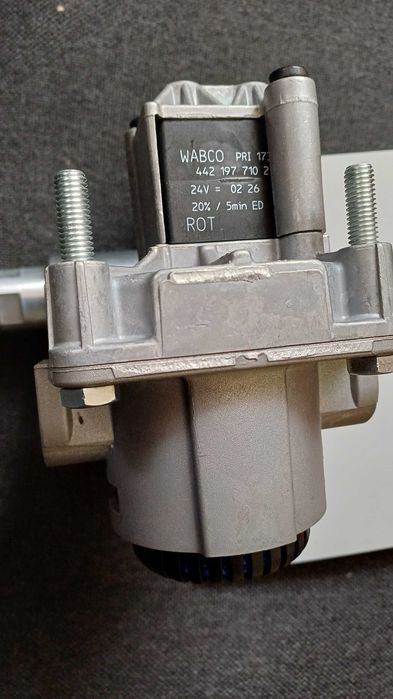 Капан пневматичний  гальмівний WABCO 480 207 001 0.