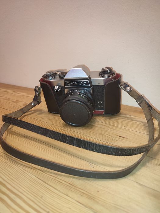 Aparat analogowy Praktica nova 1