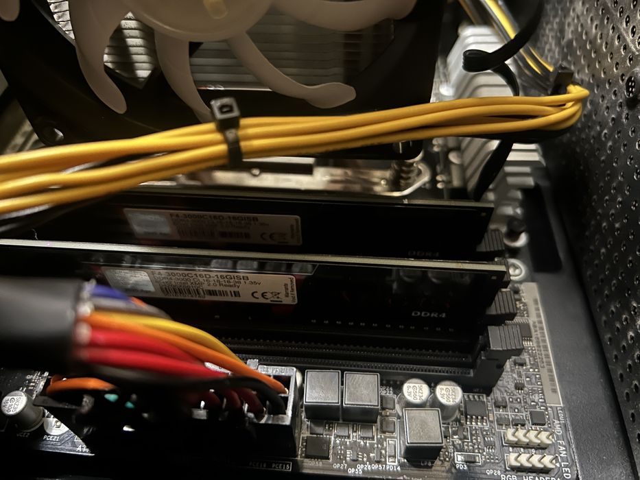 компьютер средне игровой