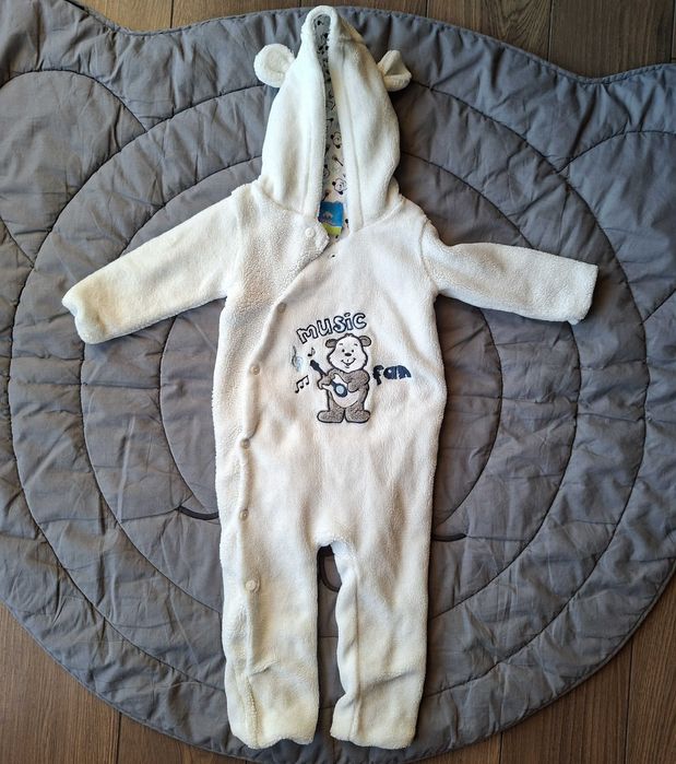 Kombinezon niemowlęcy