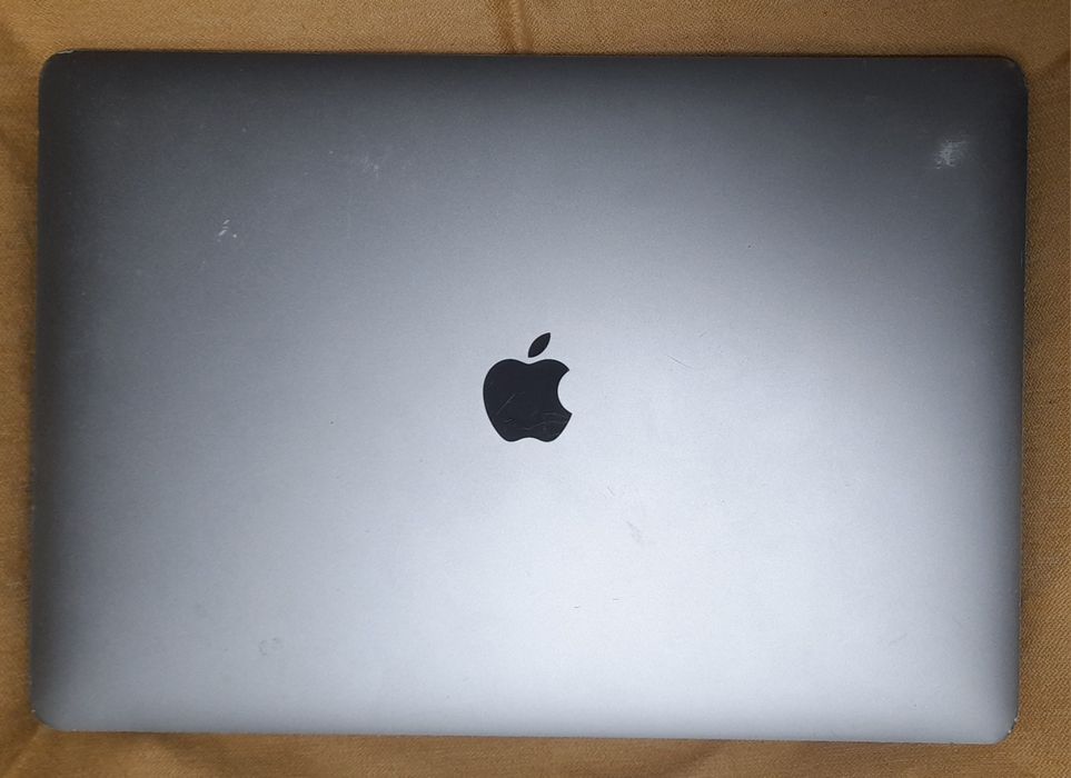 Apple MacBook Pro 2017 / Core i7 / 16Gb / 512Gb