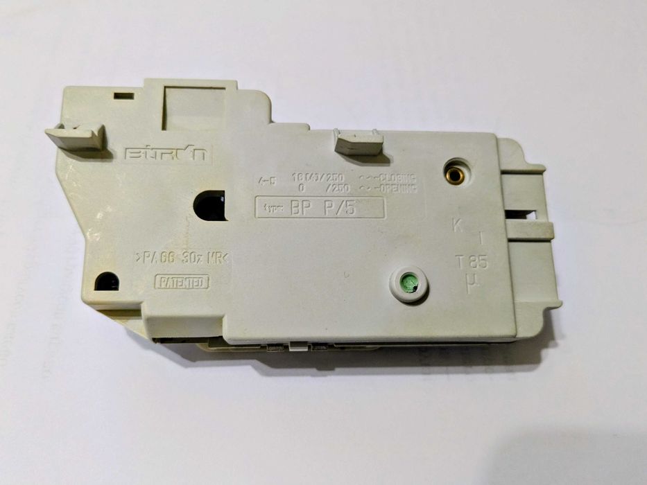 Замок люка (УБЛ) пральної машини Whirlpool AWT 2295 б/в