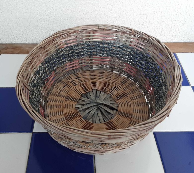 Diversos Cestos em Madeira/Palhinha/Vime - Entre 3€ e 5€!