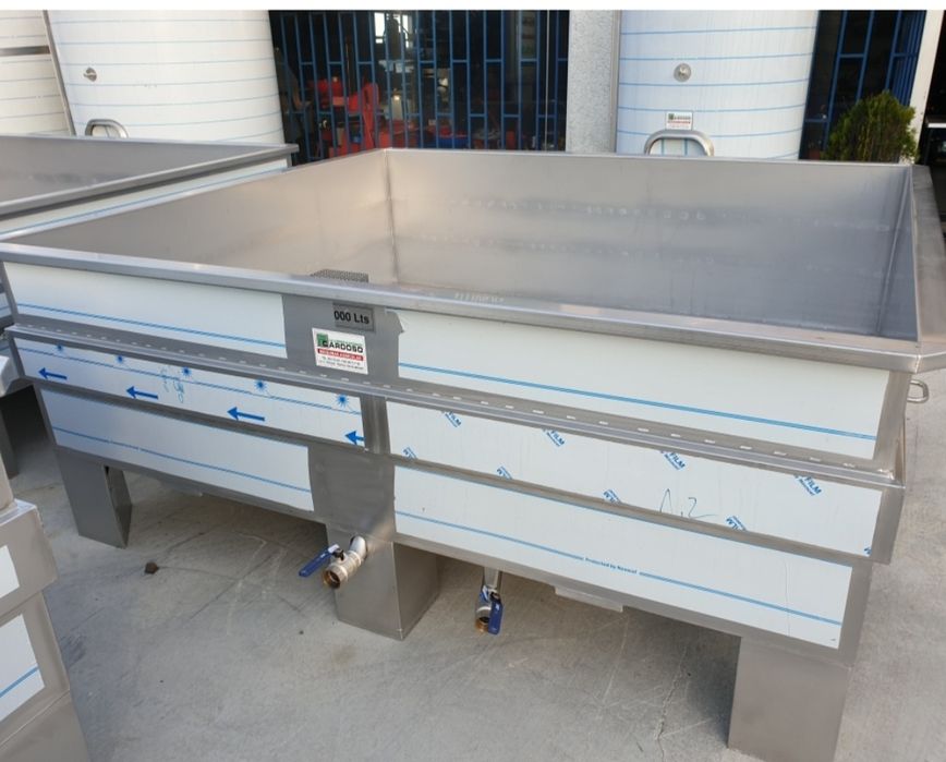 Lagar Inox Vinho 3000 Litros Capacidade: 3000 Litros Medida Interior