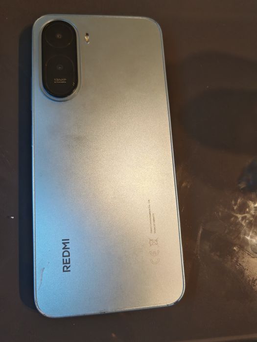 Telemóvel redmi em bom estado