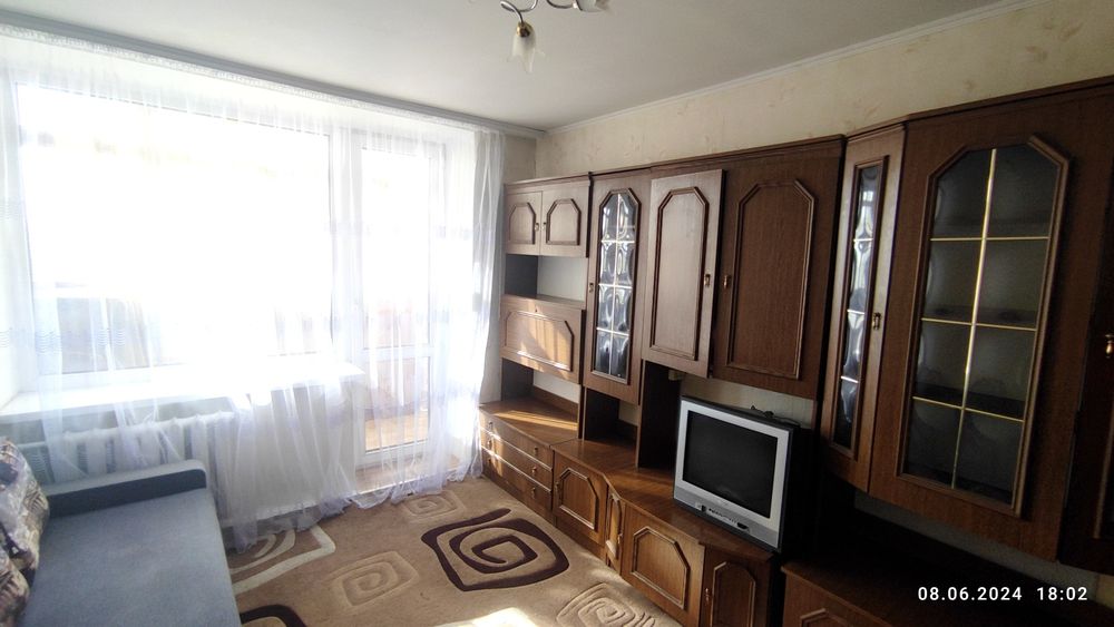 Подобово 2 кім.квартира. В центрі.