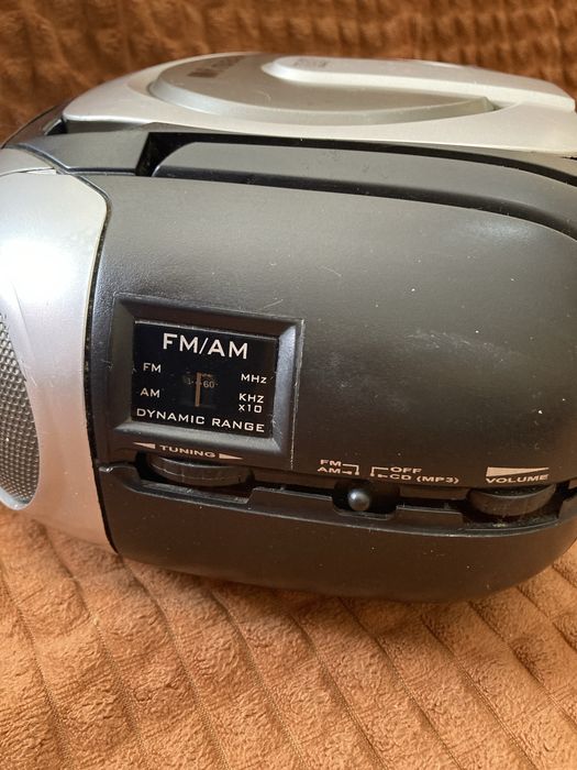Radiomagnetofon CD Player