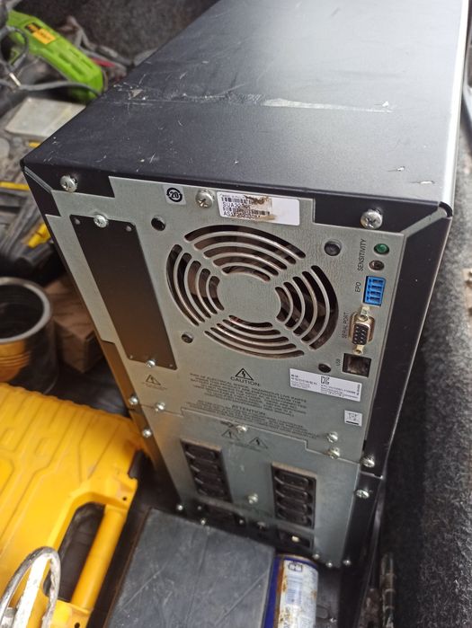 Источник бесперебойного питания