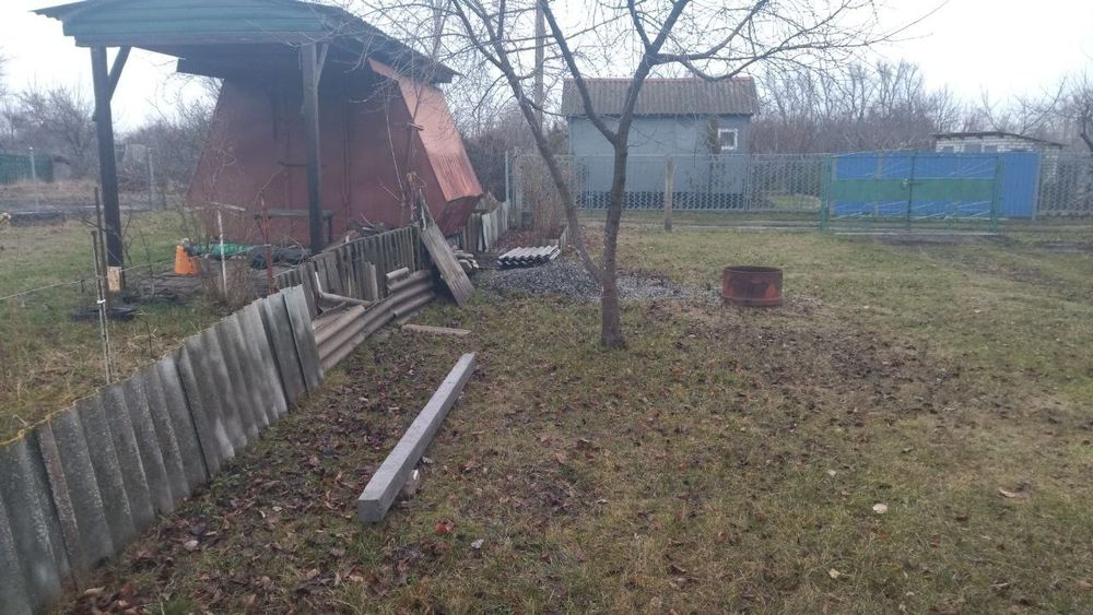 Продам дачу, 2 участка 20 соток с сезонными домиками