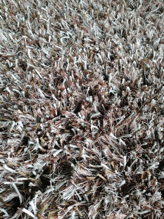 Tapete de sala com tiras