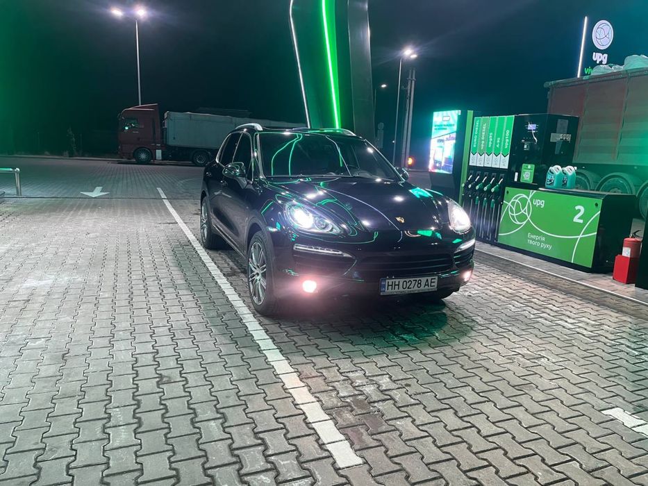 Продам Porsche Cayenne