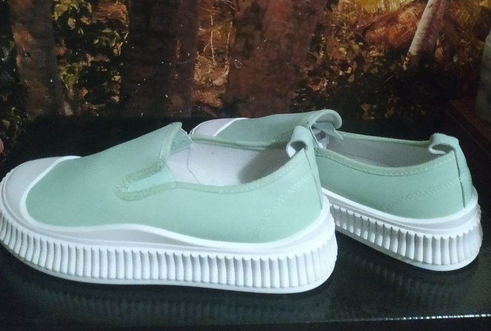 Кеды ,слипоны  мятного цвета