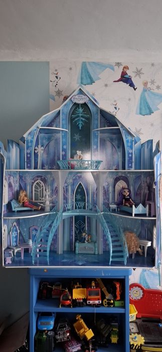 Domek drewniany dla lalek kindkraft, zamek elzy